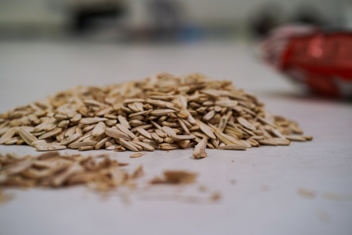 Kunak goksu side road pausing box sunflower seeds ahmet ogut berlin